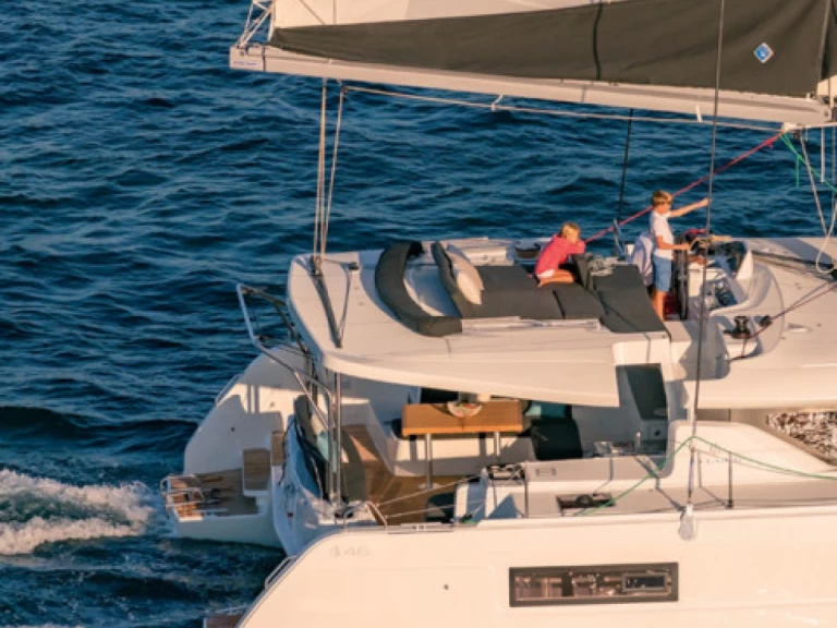 Noleggio Catamarano Lagoon con patente nautica