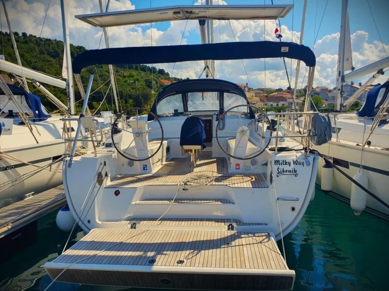 Noleggio barche Bavaria Cruiser 46 a Drage su Samboat