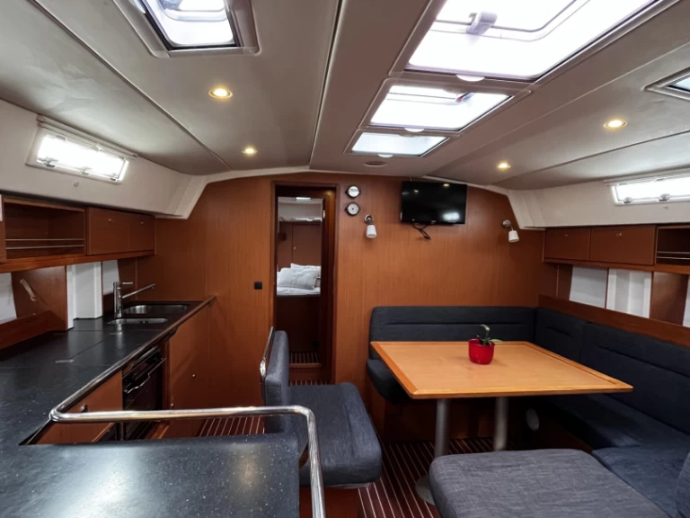 Noleggio Barca a vela Bavaria con patente nautica
