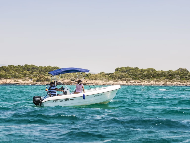 Noleggio Barca a motore a Portocolom – Mistral Mistral