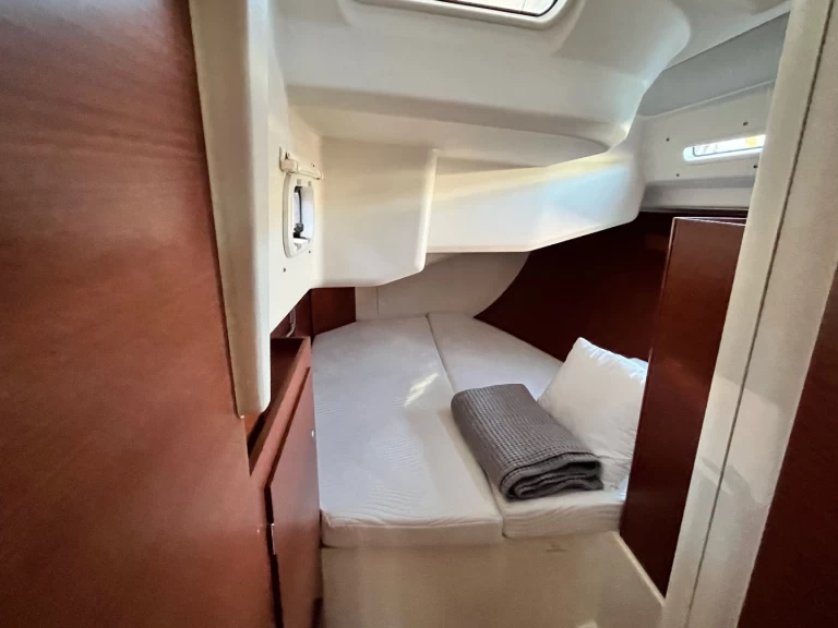 Noleggio barche Lávrio economico Hanse 458