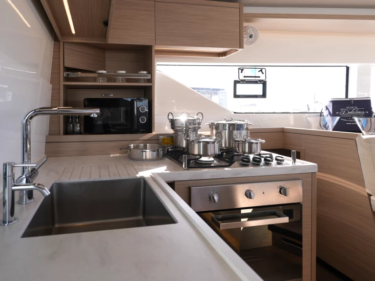 Noleggio barche Lagoon Lagoon 51 a Salerno su Samboat