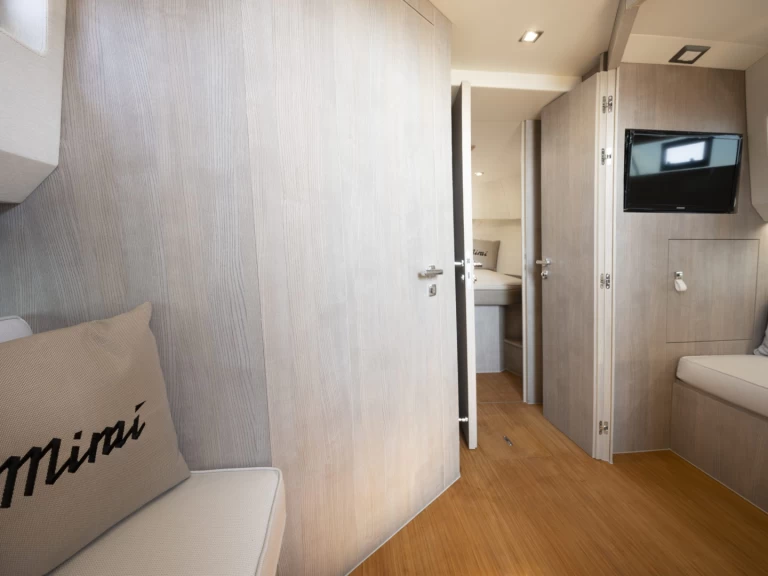 Noleggio Barca a motore a Novi –  Libeccio 11 Cabin