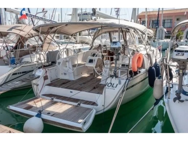 Bavaria Cruiser 41 da affittare a  Lefkáda
