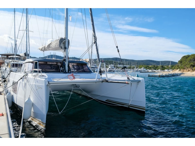 Noleggio barche Hyères economico Nautitech 40 Open 