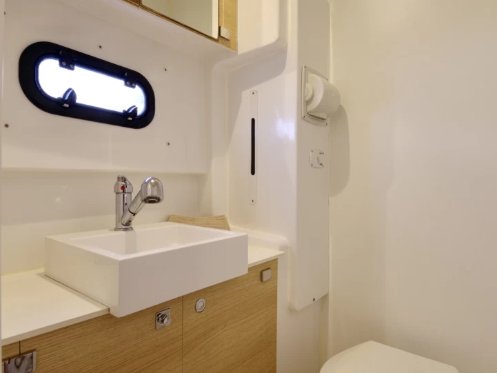 Catamarano a noleggio a Castellammare di Stabia al miglior prezzo