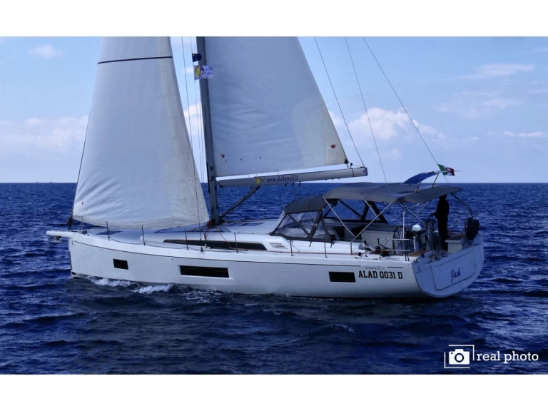 Bénéteau Oceanis 51.1 da affittare a  Cannigione