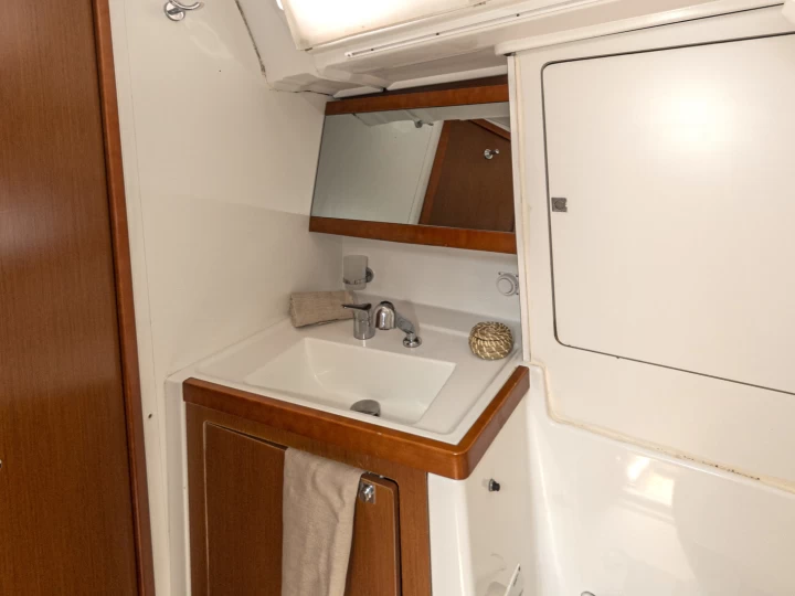 Noleggio barche Puntone economico Oceanis 48