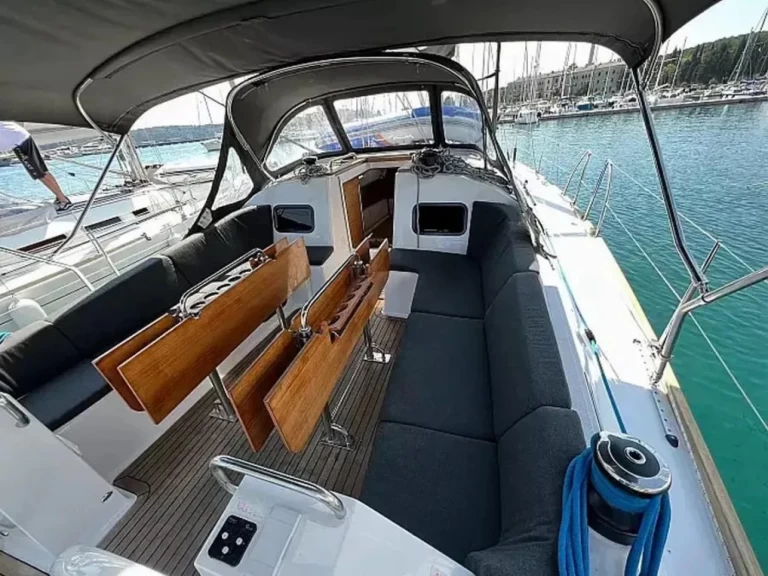 Noleggio Barca a vela a Sebenico – Elan Impression 45.1