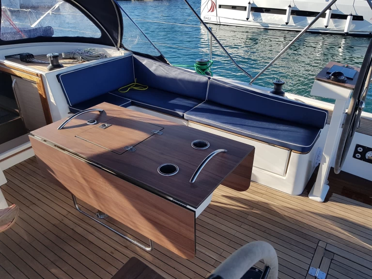 Noleggio a Punat – D&D Yacht D&D Kufner 54 (AC+Gen+Solar) su SamBoat