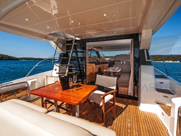 Noleggio barche Bavaria Bavaria Virtess 420 a Sukošan su Samboat