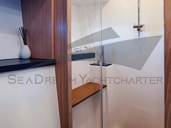 Noleggio Barca a motore con o senza skipper Bavaria a Sukošan