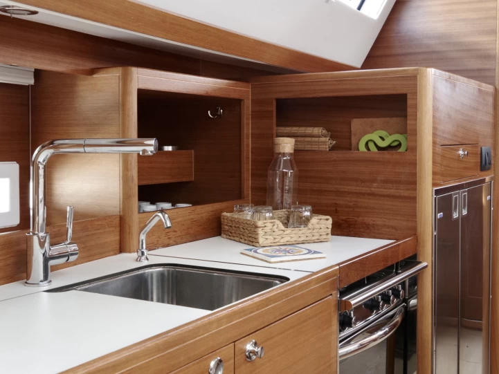 Elan Impression 45.1 da affittare a  Cannigione