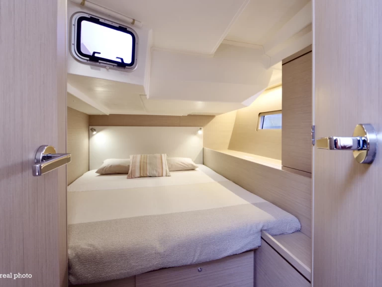 Noleggio barche Bénéteau Oceanis 51.1 a Cannigione su Samboat