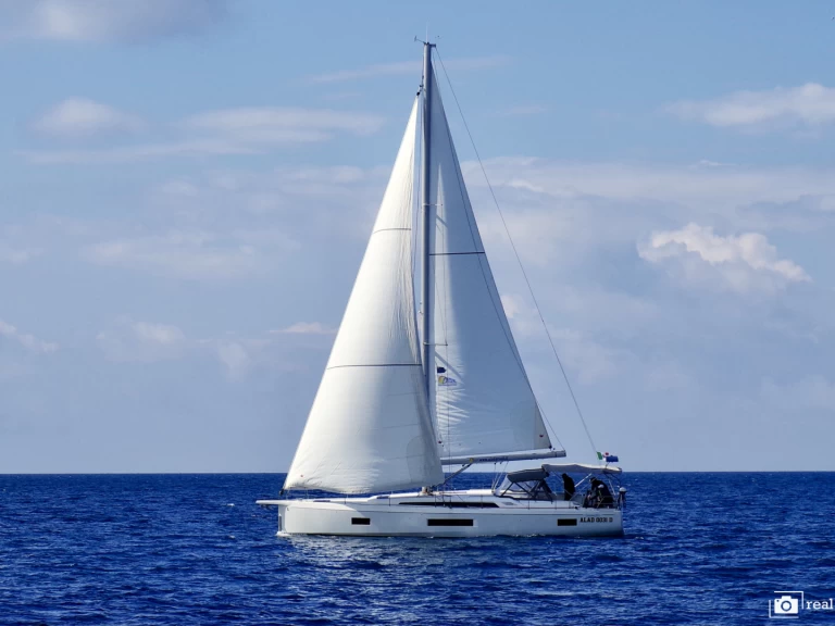 Noleggio barche Cannigione economico Oceanis 51.1