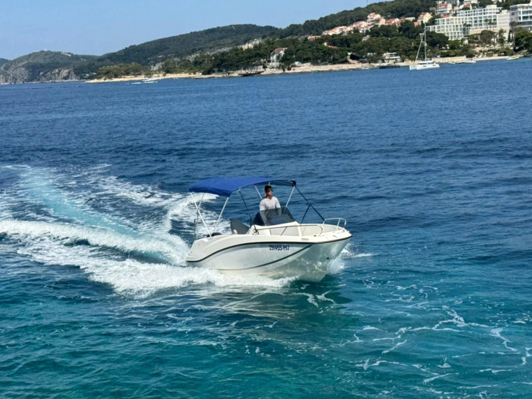 Noleggio barche Quicksilver Activ 555 Open a Lesina (Hvar) su Samboat