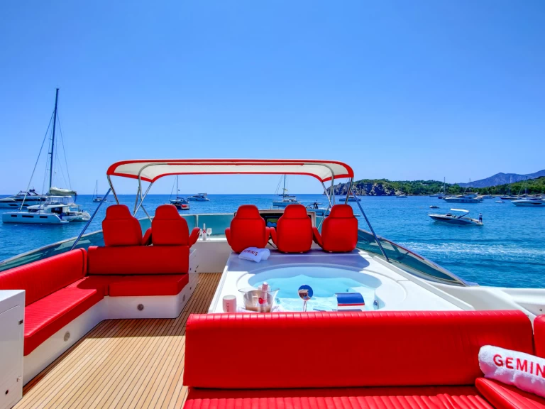 Noleggio barche GEMINIS Astondoa 82 a Ibiza Town su Samboat