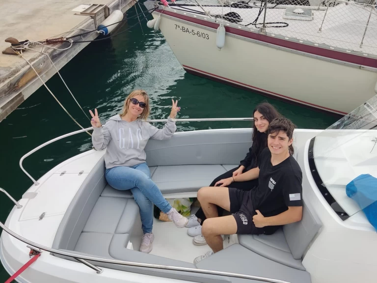 Noleggiare una Remus 525 SC a Roda de Barà