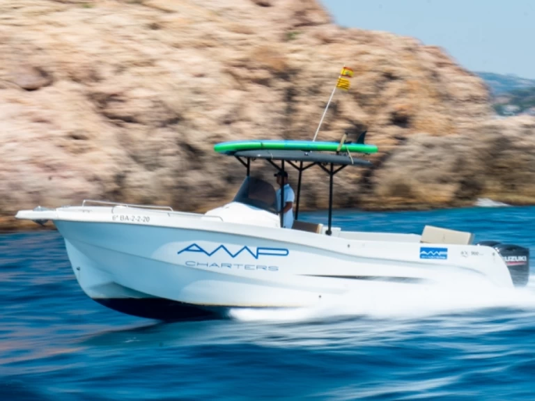 Barca a motore a noleggio a Castell-Platja d'Aro al miglior prezzo