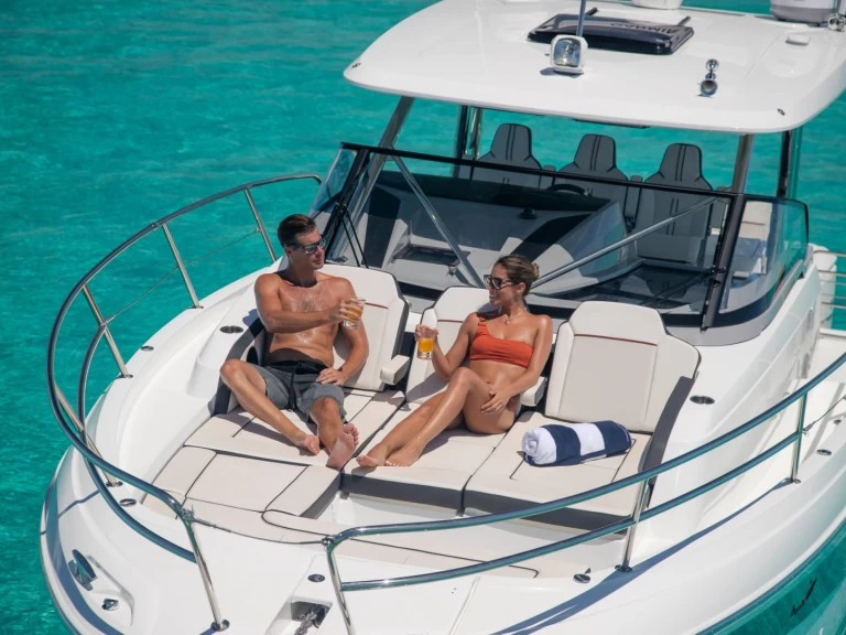 Noleggio Barca a motore a Cogolin – Jeanneau Cap camarat 12.5 wa