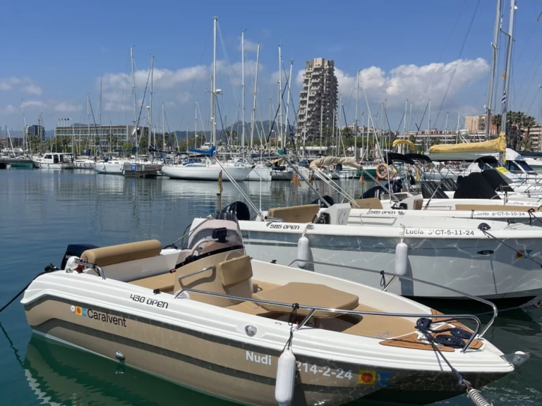 Noleggio Barca a motore Mareti con patente nautica