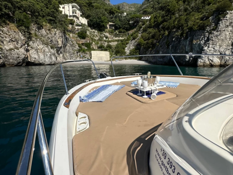 Noleggio barche Jeanneau Cap Camarat 7.5 WA a Positano su Samboat