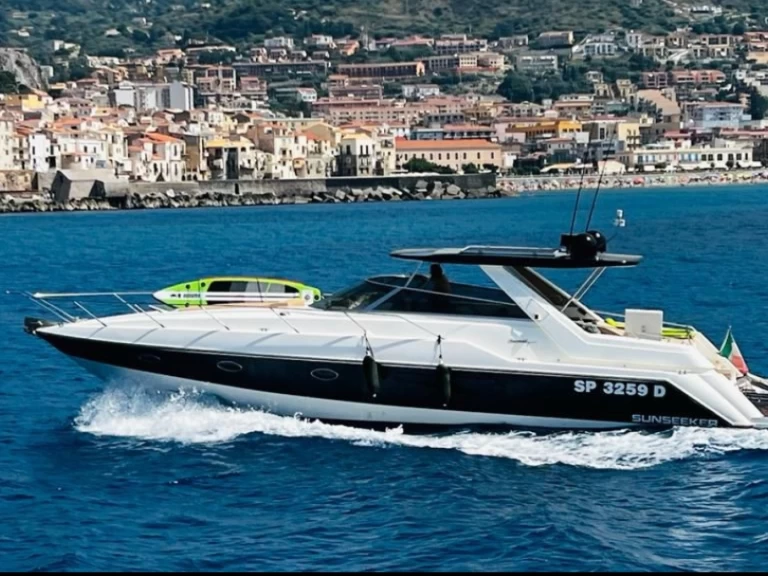 Sunseeker Camargue 46 da affittare a  Cefalù