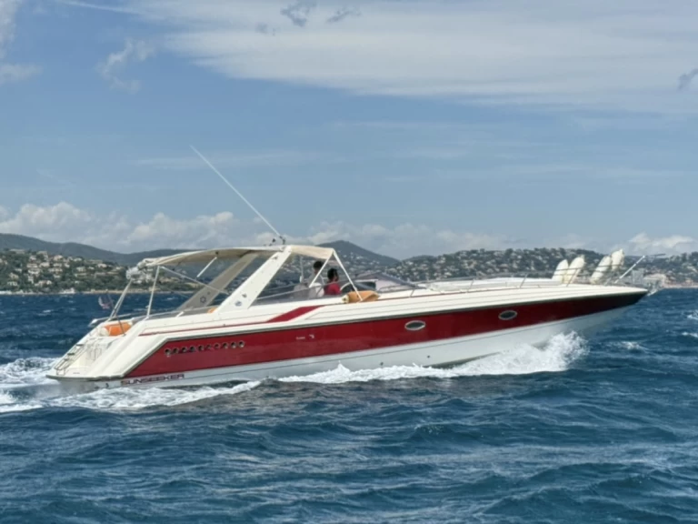 Noleggio Barca a motore Sunseeker con patente nautica