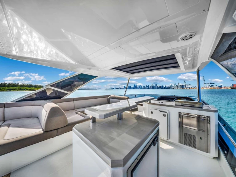 Noleggio barche Sag Harbor economico Optimus Prime