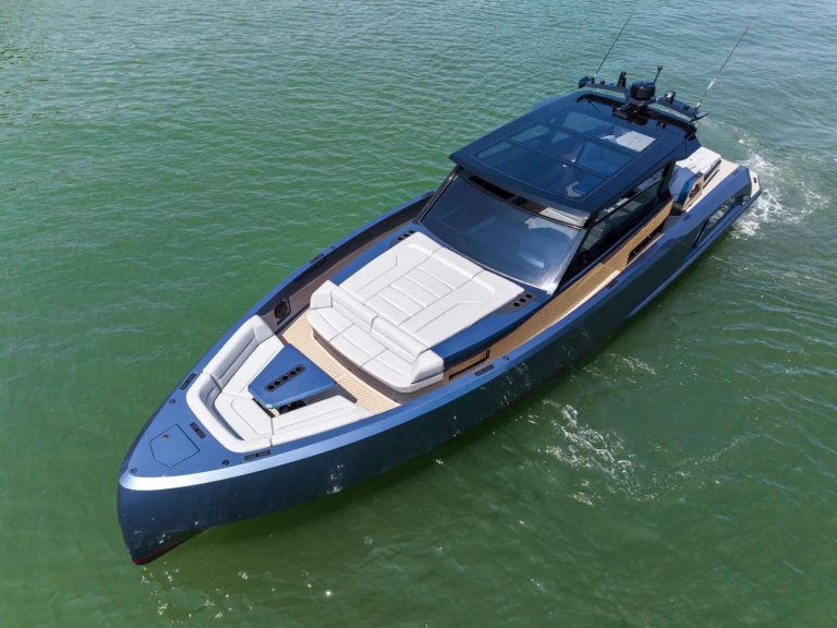 Yacht di lusso a noleggio a Sag Harbor al miglior prezzo