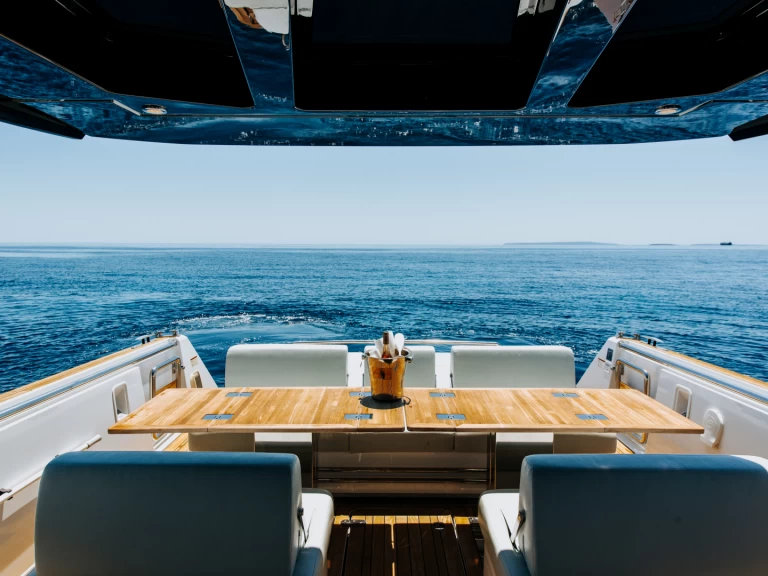 Noleggio Barca a motore Fjord con patente nautica