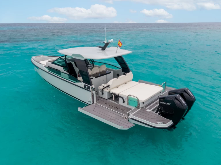 Noleggiare una Saxdor Saxdor 320 GTO a Ibiza Town