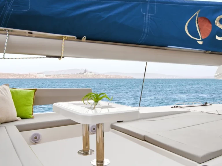 Noleggio Catamarano Leopard con patente nautica