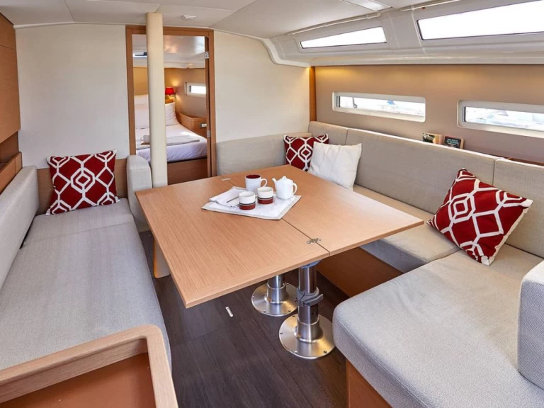 Noleggio barche Gouviá economico Sun Odyssey 410