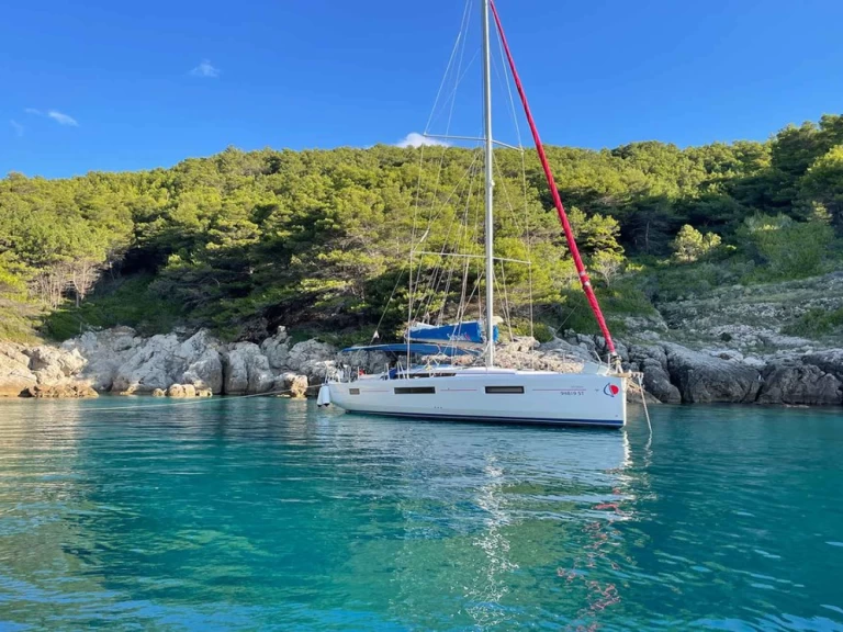 Noleggio barche Jeanneau Sun Odyssey 440 a Lefkáda su Samboat