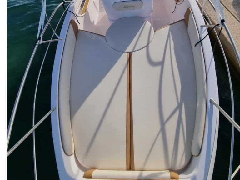 Noleggio a Nona – Bluline Bluline 21 Ft Open su SamBoat