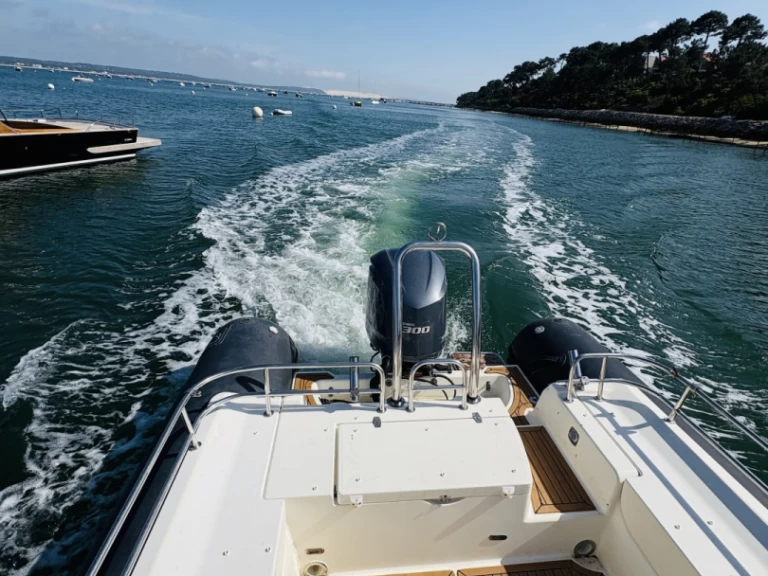 Noleggio barche Zodiac NZ-O 760 a Cap Ferret su Samboat