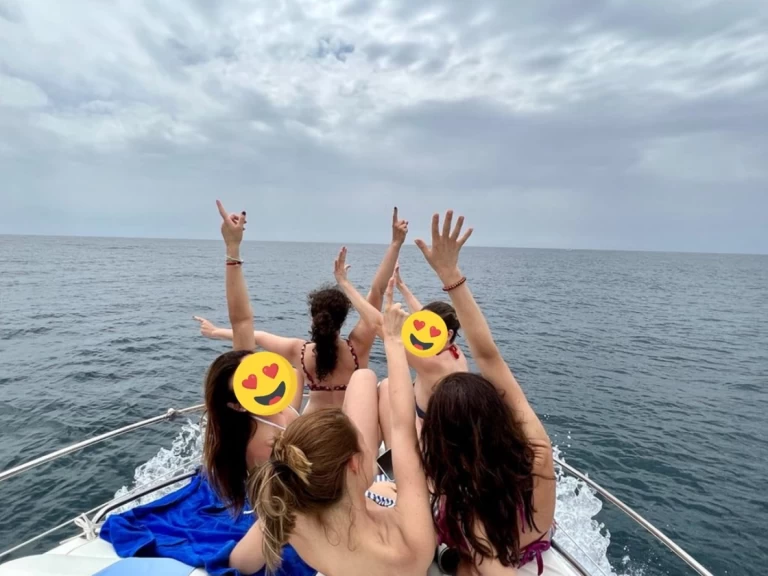 Barca a motore a noleggio a Santa Marinella al miglior prezzo