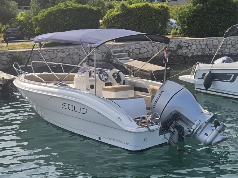 Noleggio Barca a motore con o senza skipper Eolo a Orašac