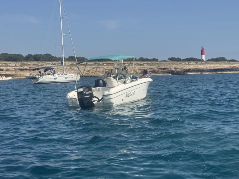 Noleggio Barca a motore con o senza skipper Jeanneau a Fos-sur-Mer