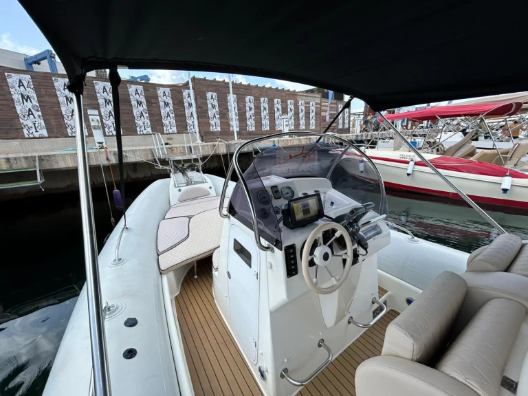 Gommone a noleggio a Torrevieja al miglior prezzo