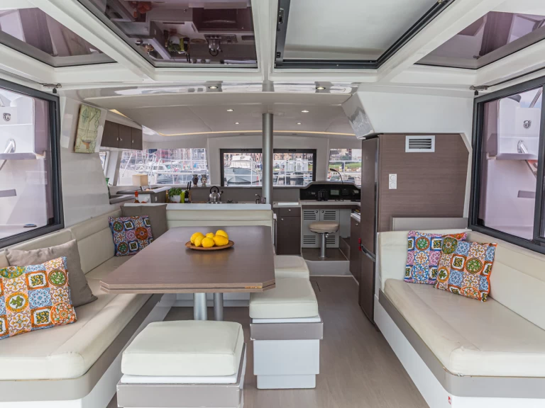 Noleggio Catamarano con o senza skipper Bali Catamarans a Palermo