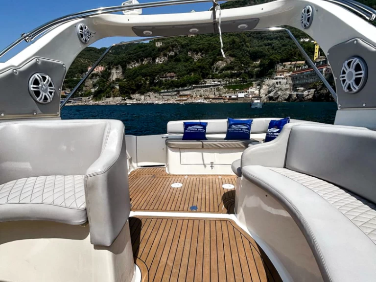 Noleggio Barca a motore con o senza skipper Saver a Castellammare di Stabia