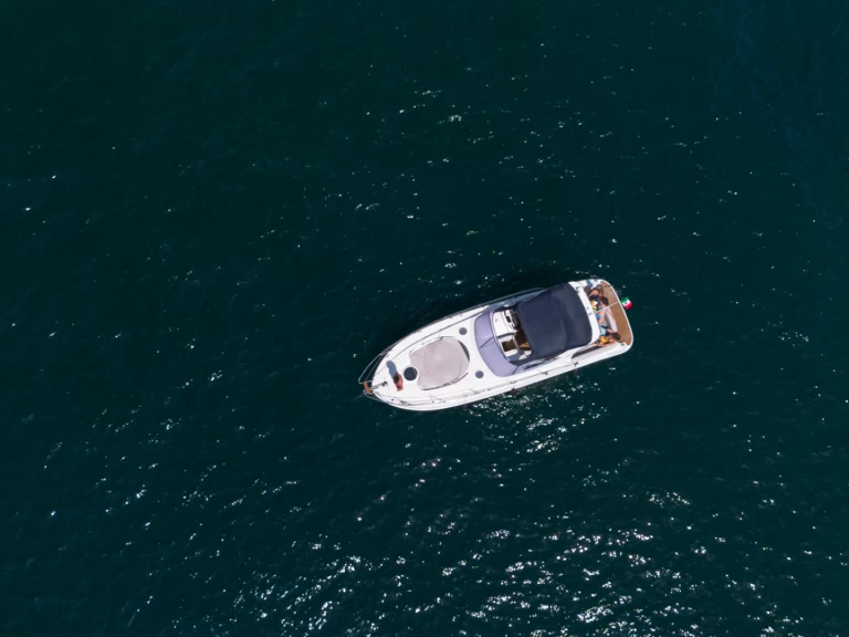 Noleggiare una Saver Saver 330 Sport a Castellammare di Stabia