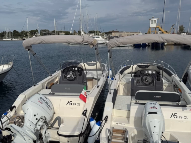 Noleggiare una As Marine 19 OPEL a Taranto
