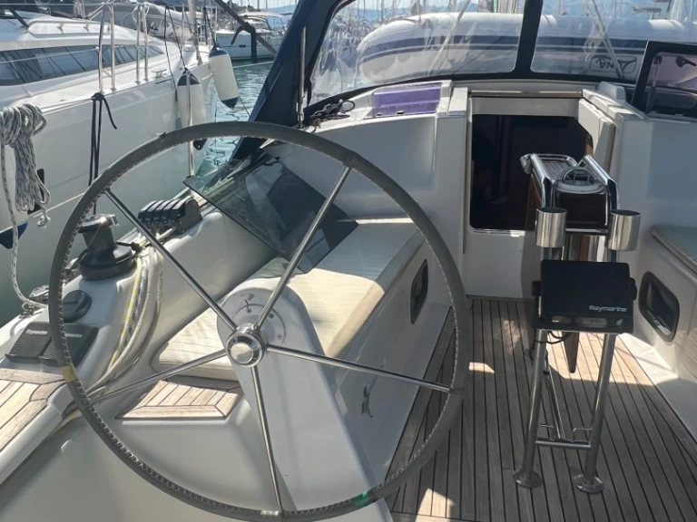 Barca a vela a noleggio a Castelli al miglior prezzo