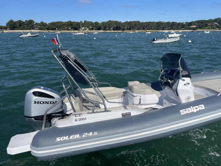 Salpa Salpa 24.5 da affittare a  Cap Ferret