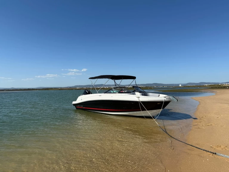 Noleggio Barca a motore Bayliner con patente nautica