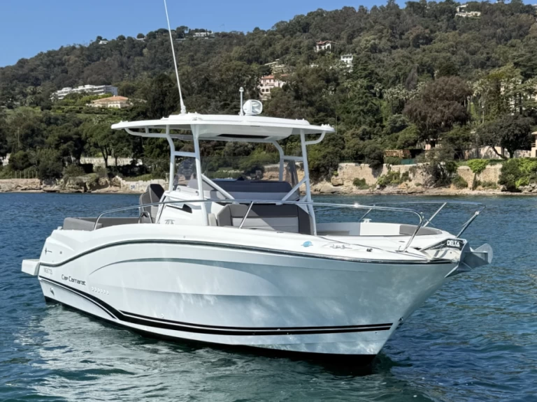 Noleggio a Cannes – Jeanneau Cap Camarat 9.0 CC su SamBoat