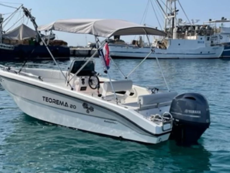 Noleggiare una Salento marine Elitè 17 a Sorrento